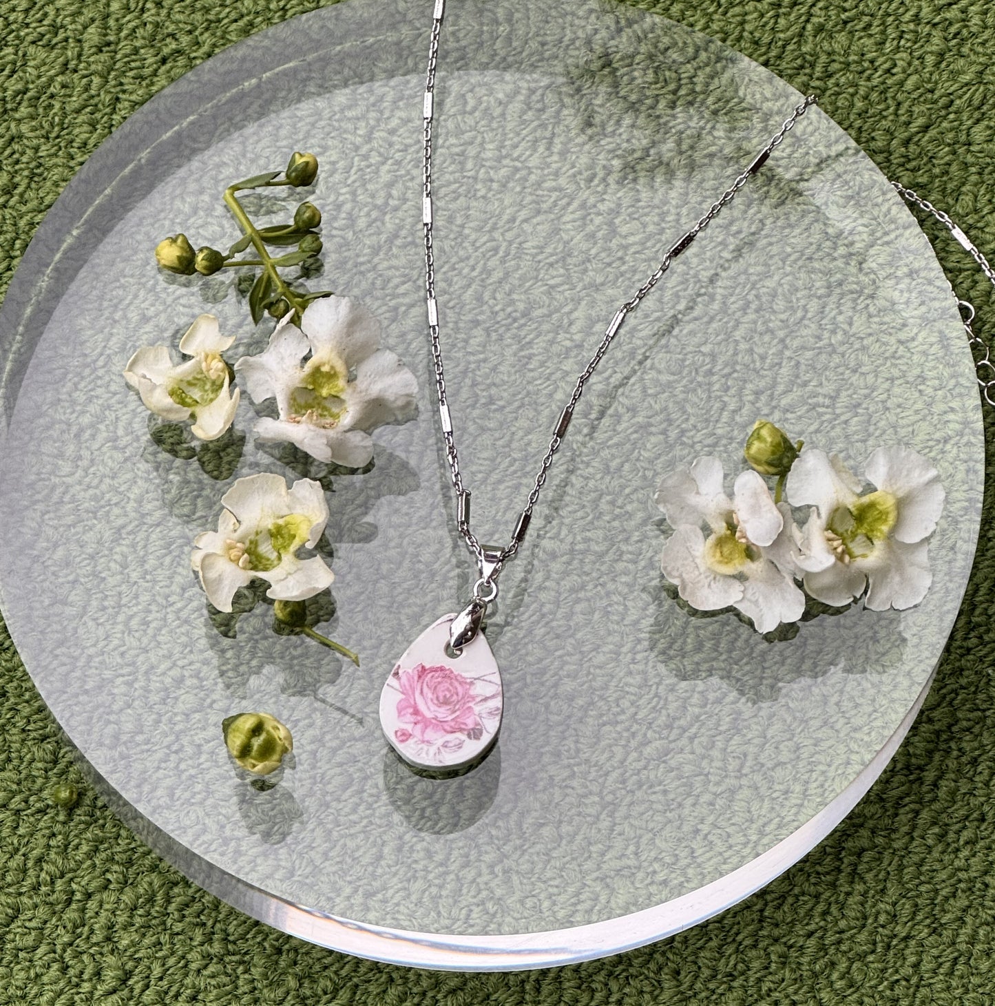 Pink floral necklaces