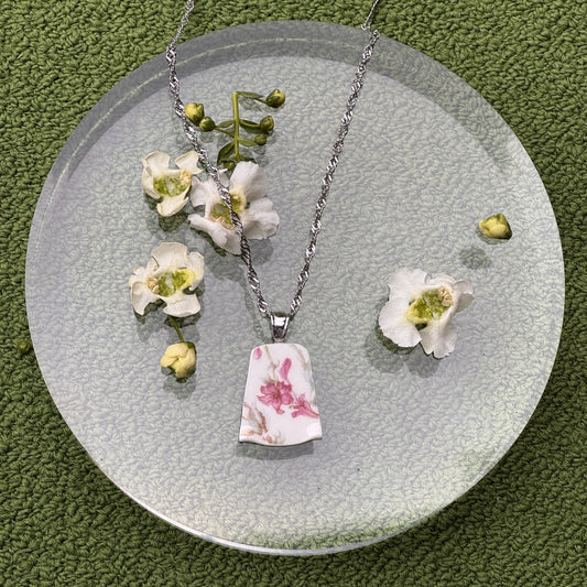 Pink floral necklaces